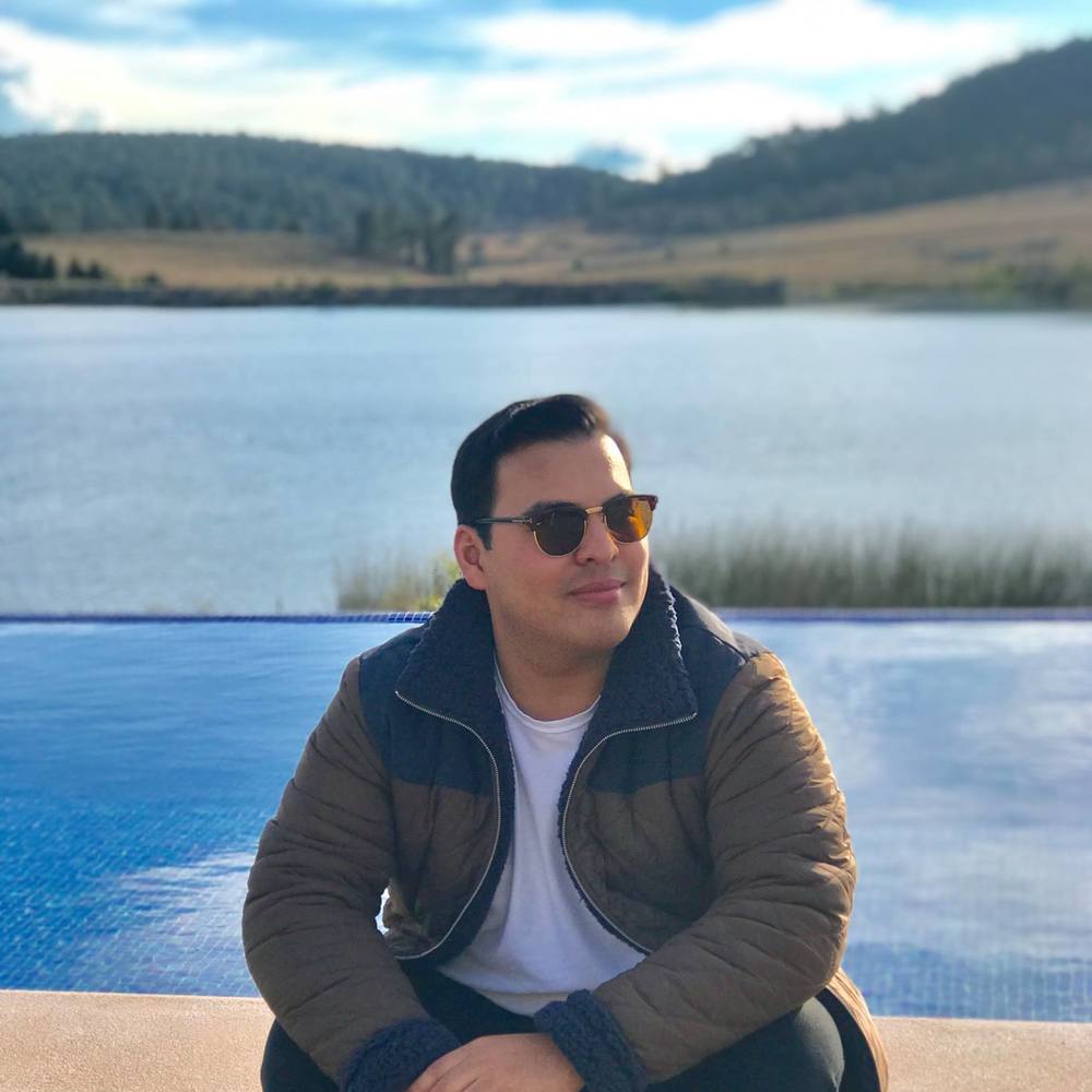 Meet your Posher, Carlos